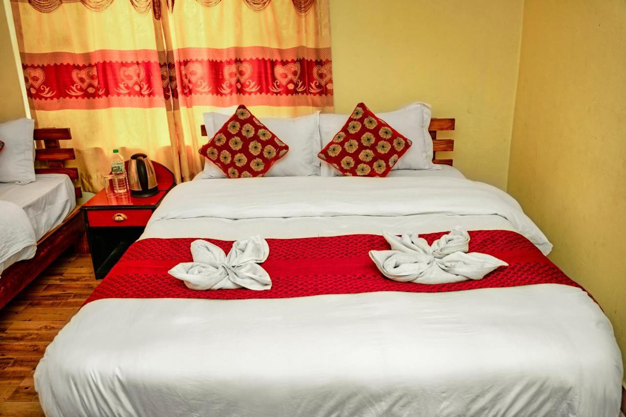 Hotel Plaza Nepal Pokhara Zewnętrze zdjęcie